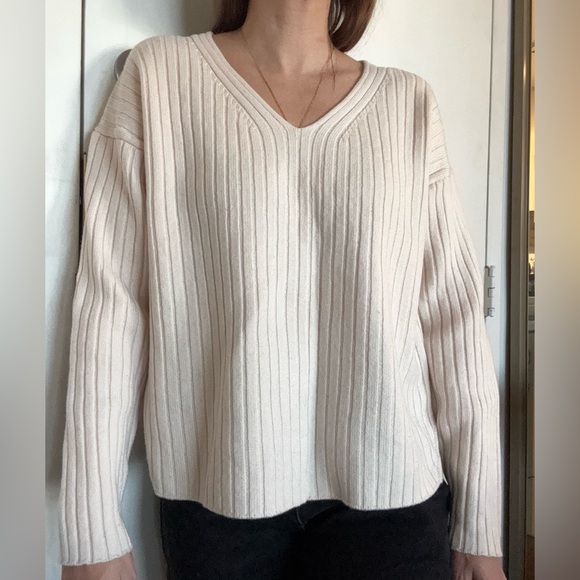 Wilfred Free 100% Merino Wool Sweater - Picture 8 of 8